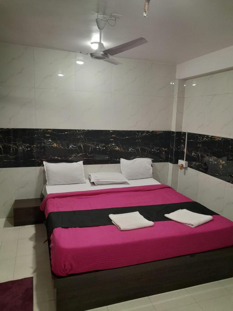 Hotel Silver Resort Daman Exterior photo